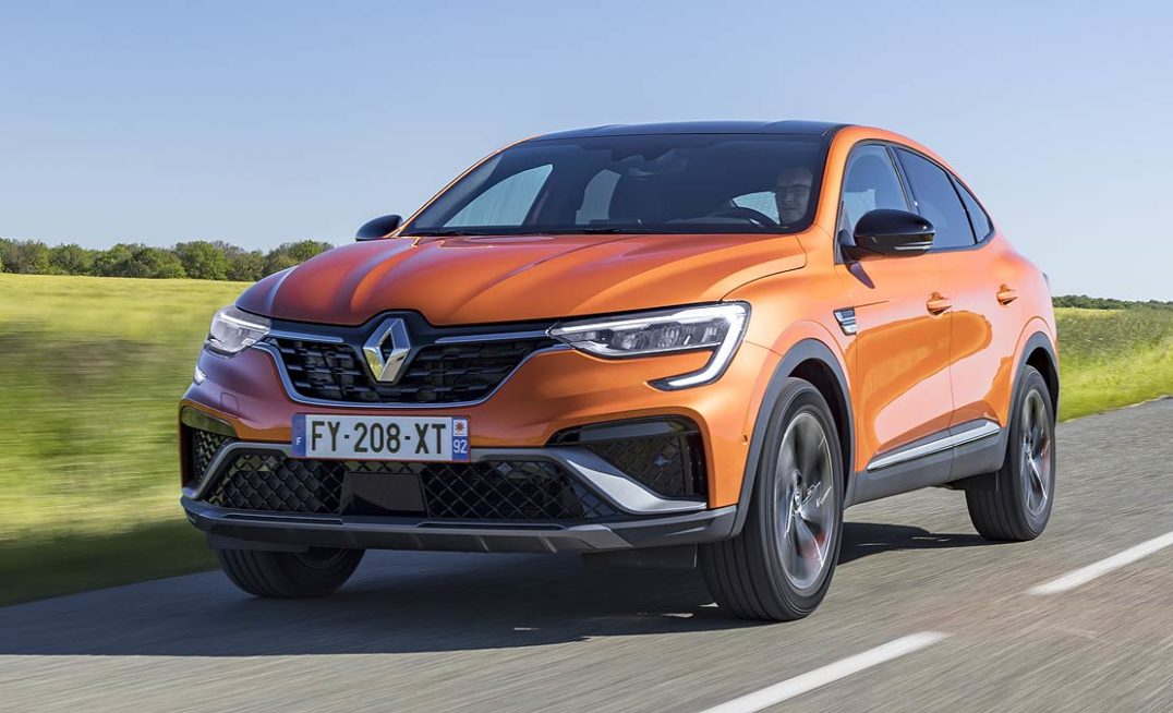 Opiniones del Renault Arkana hybrid: precio, fotos, prueba de conducción,  motor, consumo y las mejores ofertas de concesionarios oficiales aquí